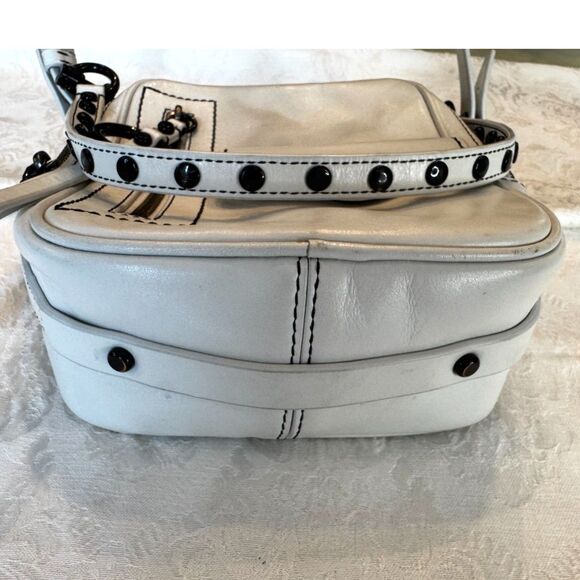 Stunning Rebecca Minkoff Jett Camera White Leather Bag - Picture 7 of 7